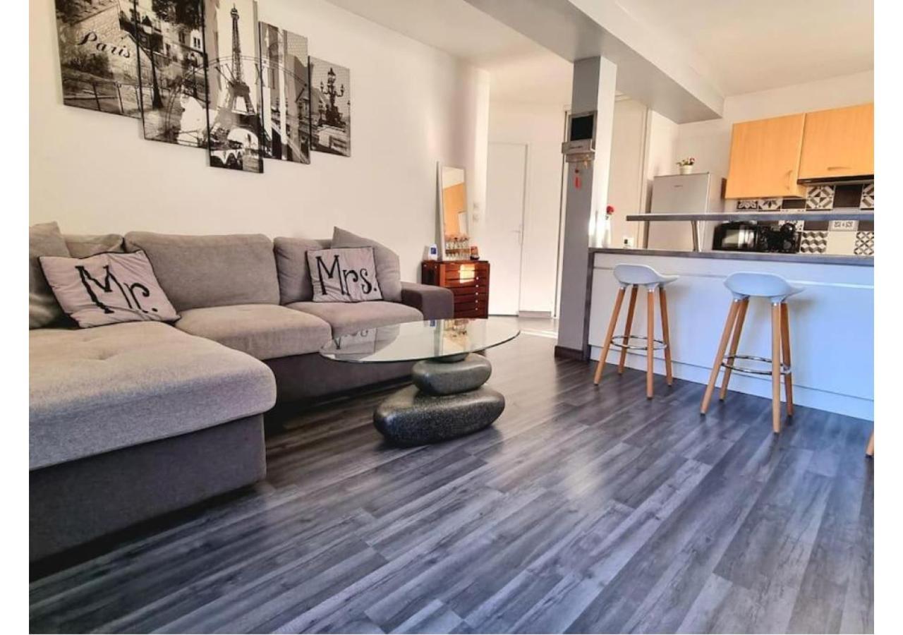 Superbe Appartement Avec Jardin Proche Versailles Saint-Cyr-lʼÉcole Exteriér fotografie